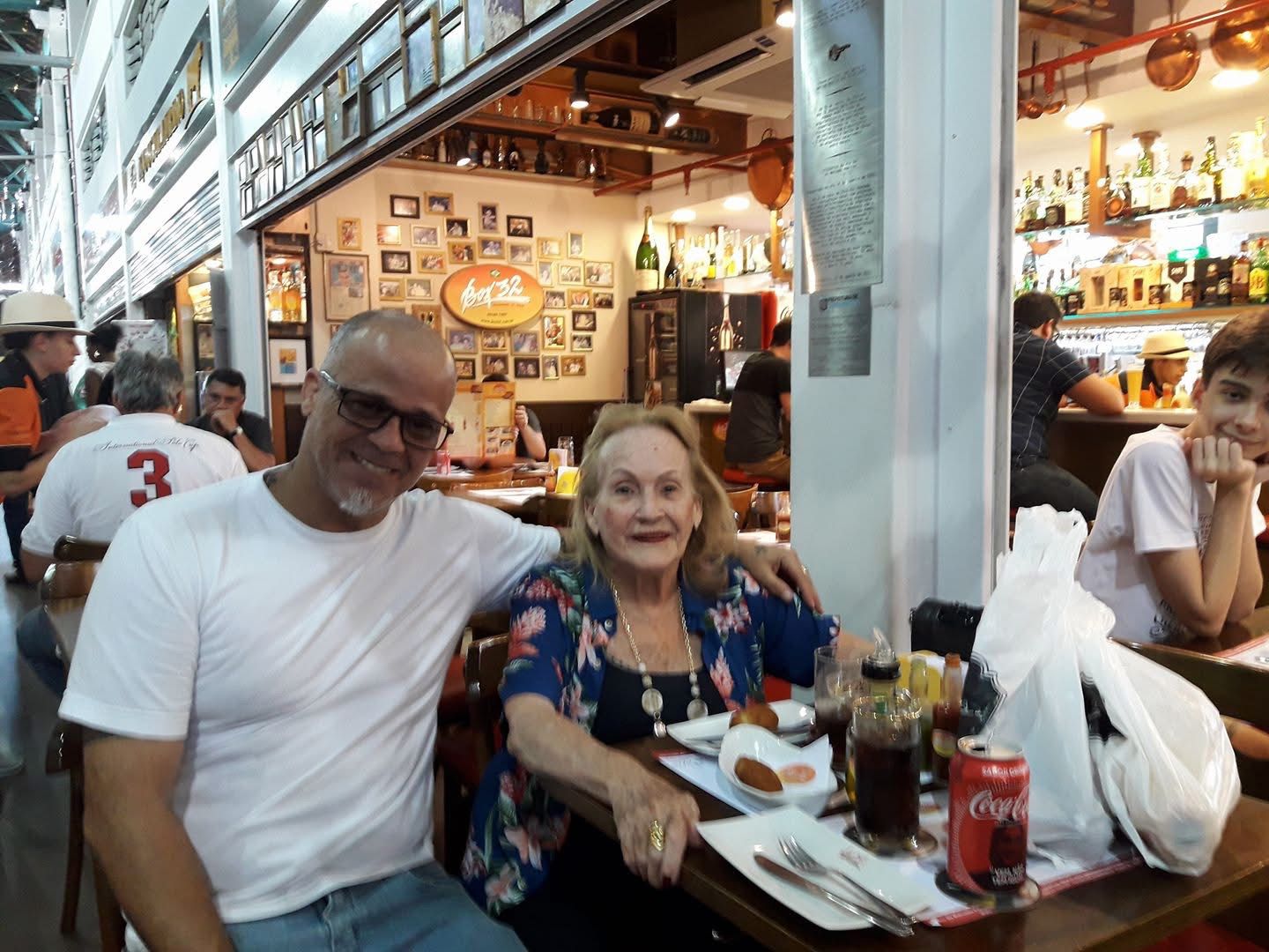 Maurício e sua mãe